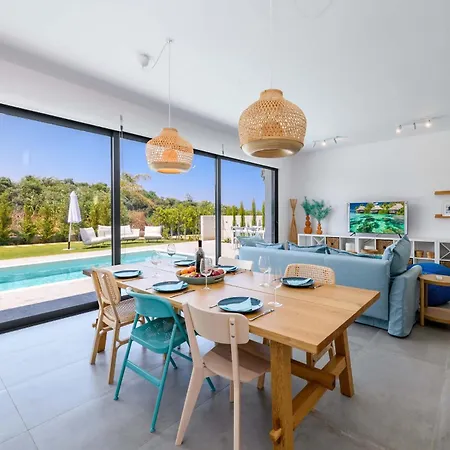 By The - Blue Topaz فيلة